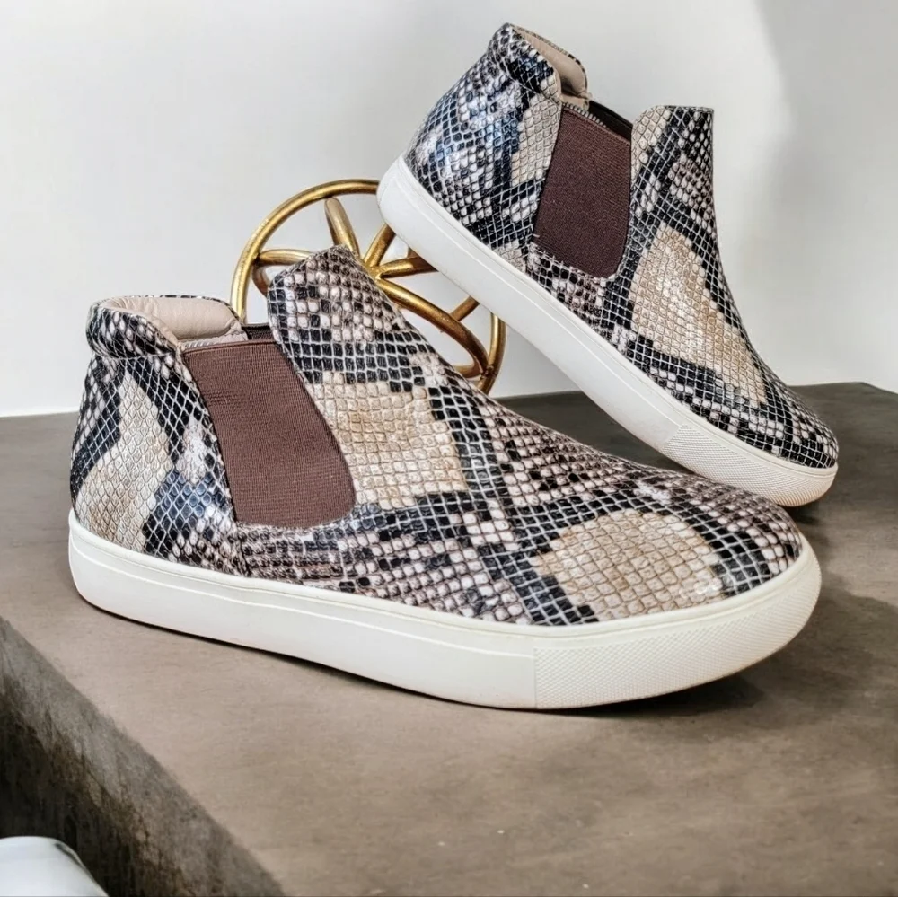 Coconuts by Matisse Snakeskin Print High Top Sneakers Chelsea Boots Size 7.5